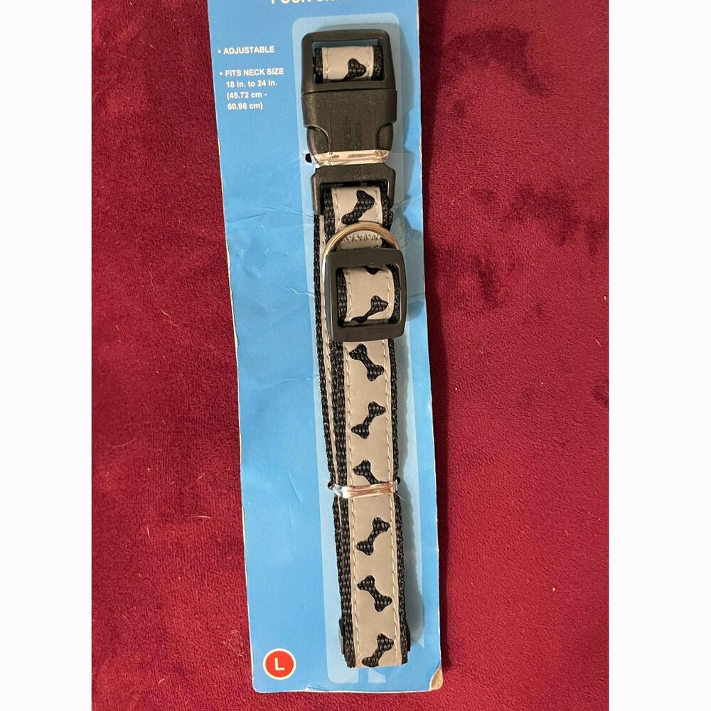 Dog Collar: Adjustable, Dog Bones, Large